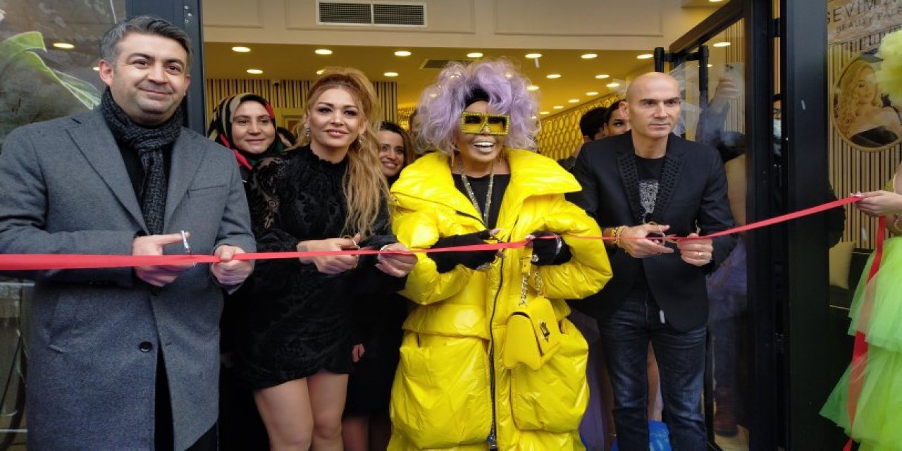 Bülent Ersoy'dan 'Anıtkabir' çıkışı: "Başını yedin, yarın Hakkari'desin"