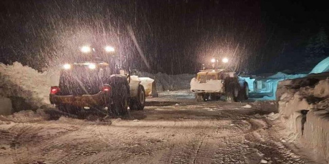 Facianın eşiğinden dönüldü: Antalya-Konya karayoluna çığ düştü