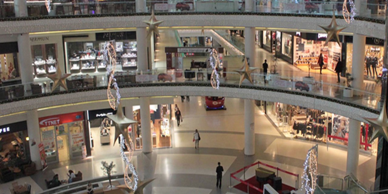 İstanbul'da kar alarmı: AVM'lerin kapanma saati değişti