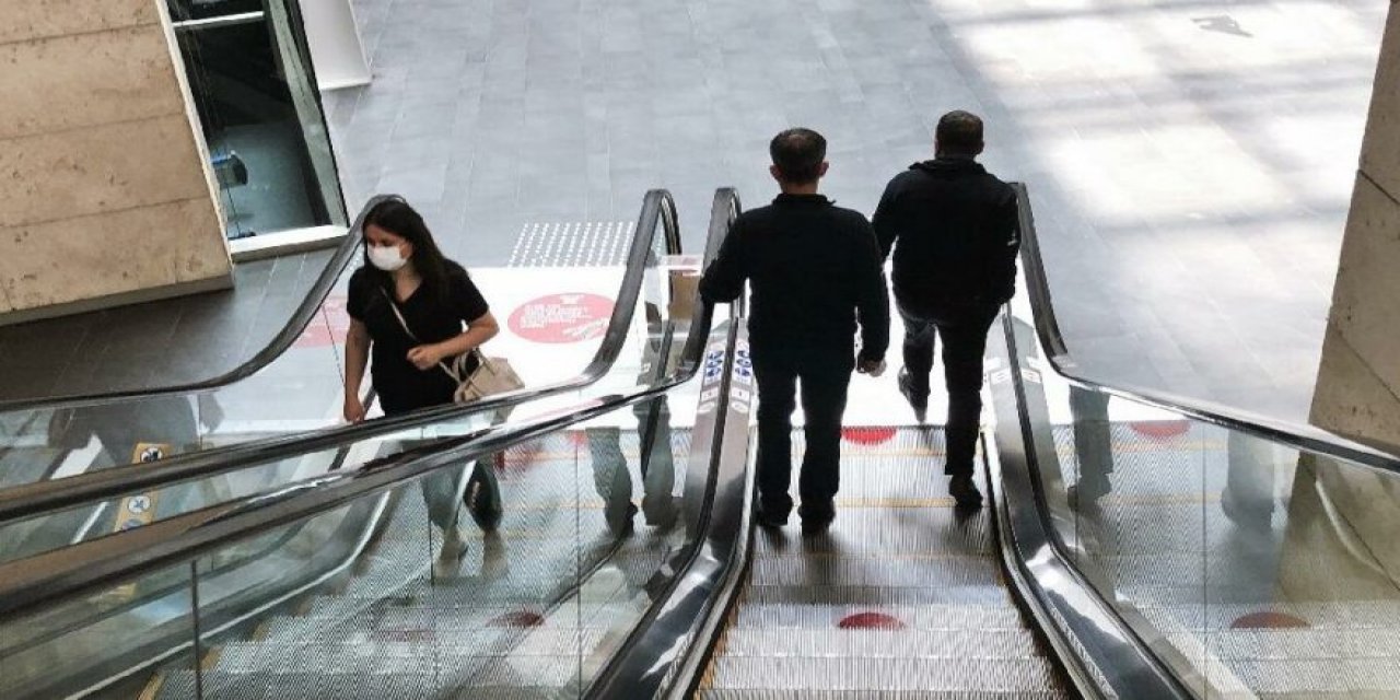 Korkutan araştırma: Omicron diğer varyantlardan daha uzun süre kalıyor