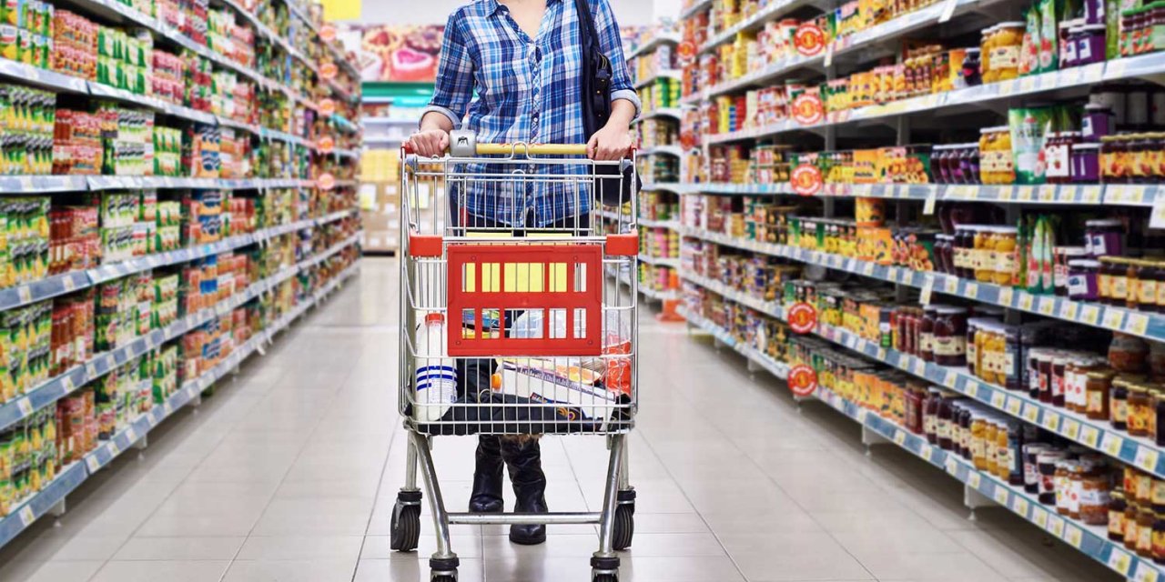 Resmi Gazete'de yayımlandı: Tüketici artık sahte indirimle aldatılamayacak!