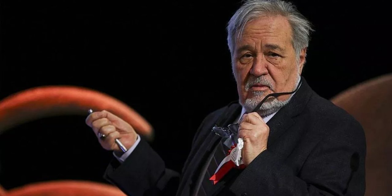 İlber Ortaylı'dan 'hain' değerlendirmesi: "10 yaşındaki çocuğa böyle kel alaka siyasi laf tekrarlatıp gülmek zevzekliktir"