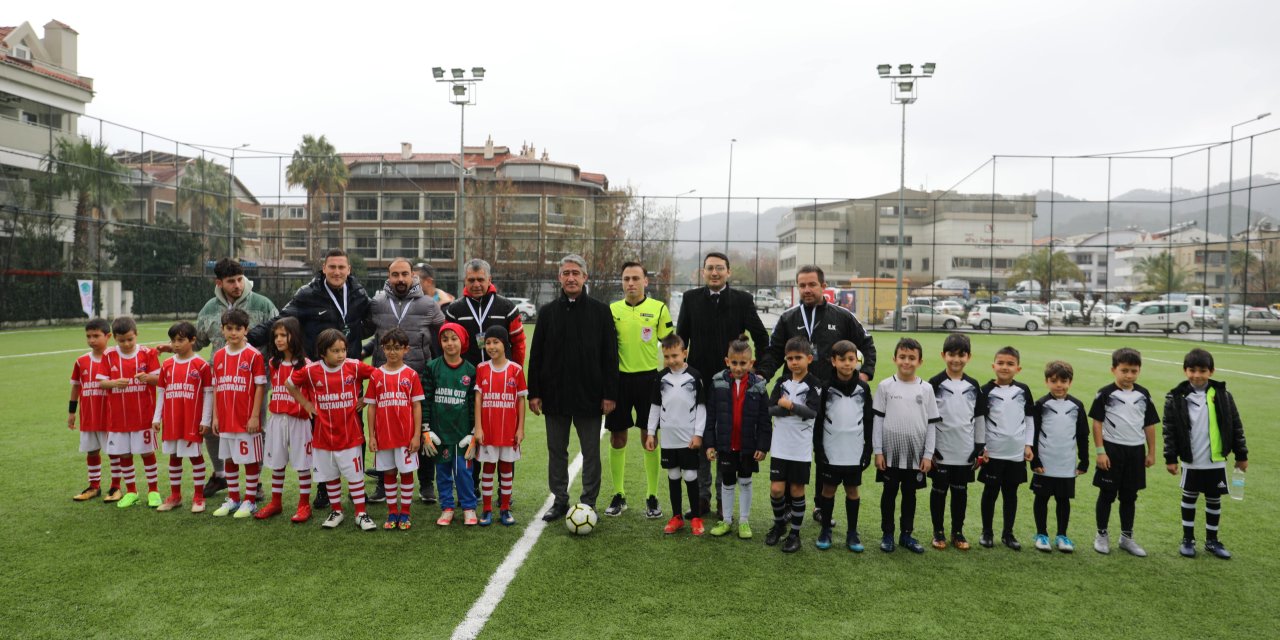 Minik futbolcular Marmaris'te