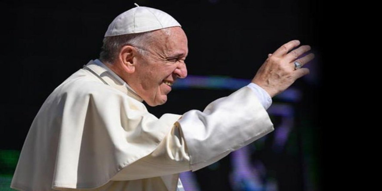 Kotaliklerin ruhani lideri Papa Francis'den Yapay zekanın insanlığa karşı ayaklanmaması için dua