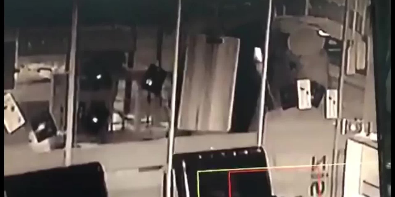 Çorum'da kardan adama bıçaklı saldırı