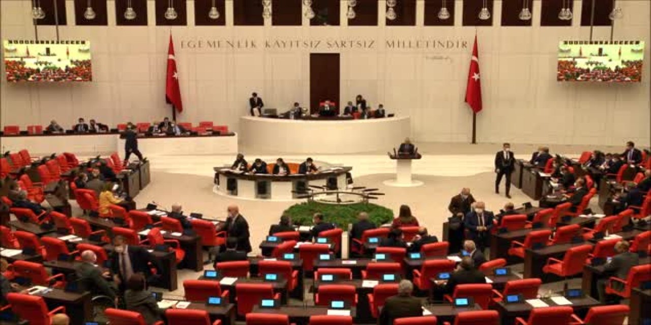 İYİ PARTİLİ FİLİZ'DEN İKTİDARA: "SİYASİ ELİNİZİ EĞİTİMDEN ÇEKİN, KADROLAŞMAYI BIRAKIN"