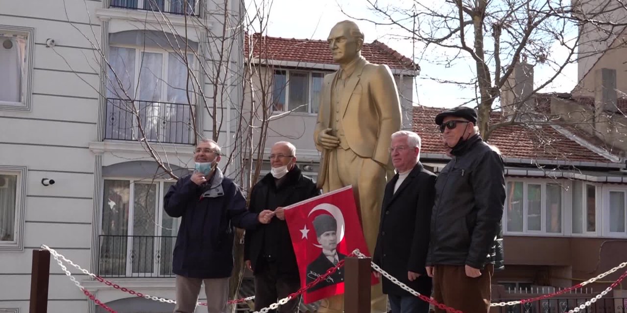 TEKİRDAĞ’DA ATATÜRK HEYKELİ’NİN PUTA BENZETİLMESİ PROTESTO EDİLDİ