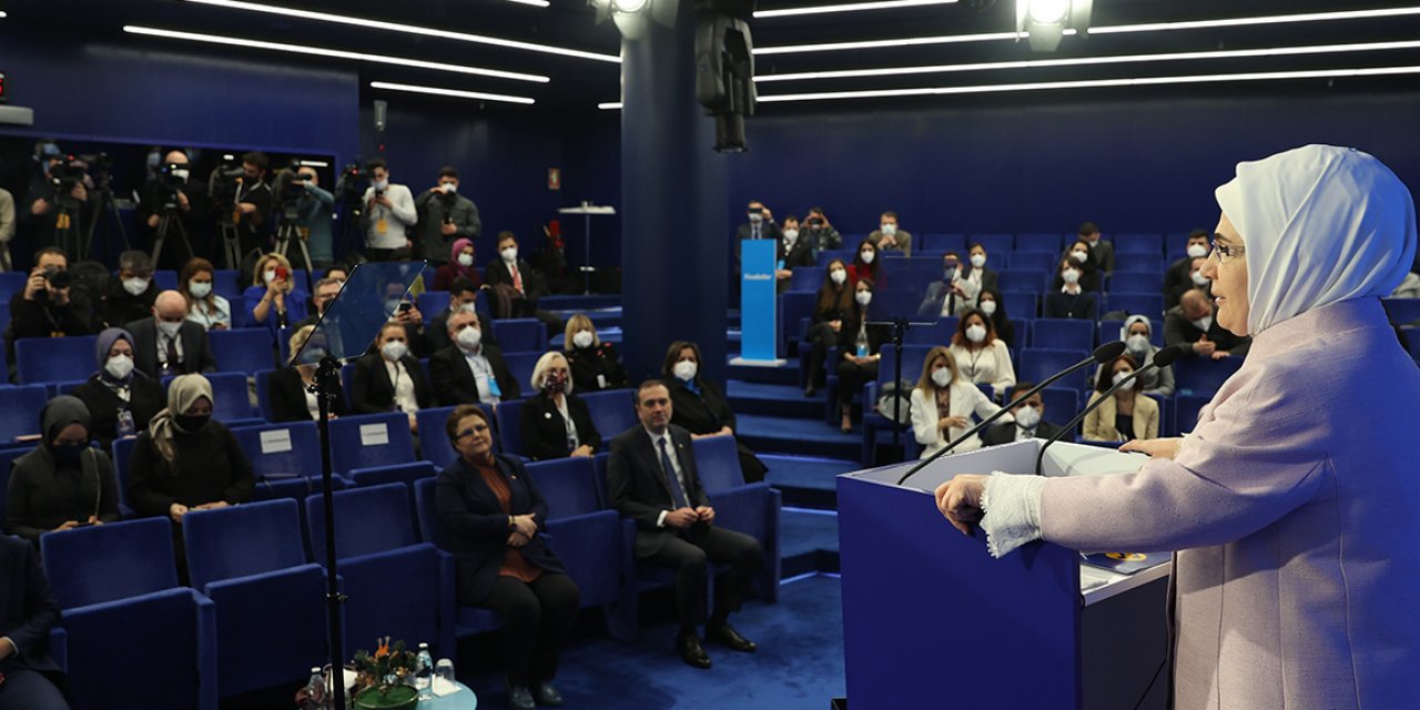 Emine Erdoğan: Doğanın bozulmasından ve olumsuz çevre koşullarından tüm dünyada en çok kadınlar etkileniyor