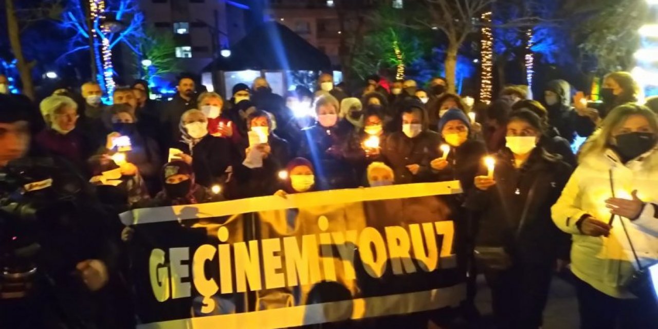 Kadınlardan zam eylemi: Mum yaktılar, faturaları yaktılar