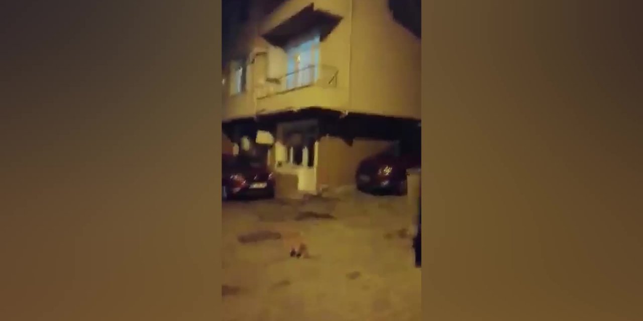 Yaşlı çift yiyecek alabilmek için çöpten atık topluyor