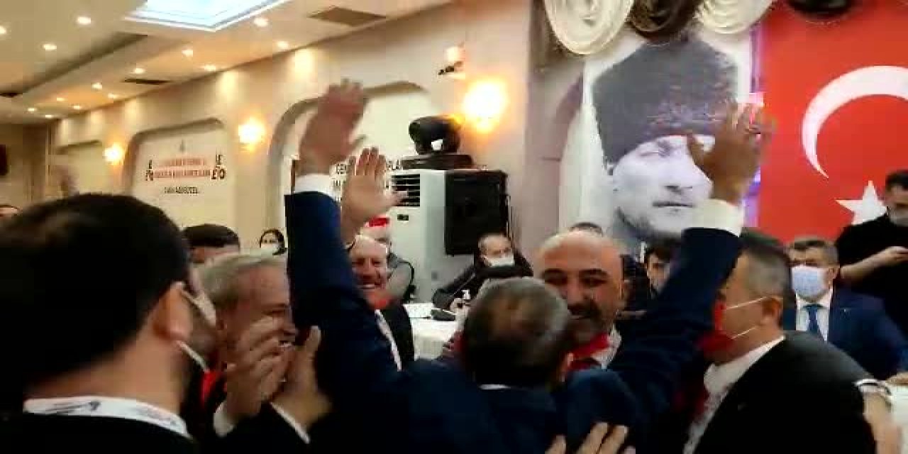 İntihar eden Enes Kara için "velet" diyen BBP yöneticisi Akdoğan, Elektrikçiler Odası Başkanı oldu.