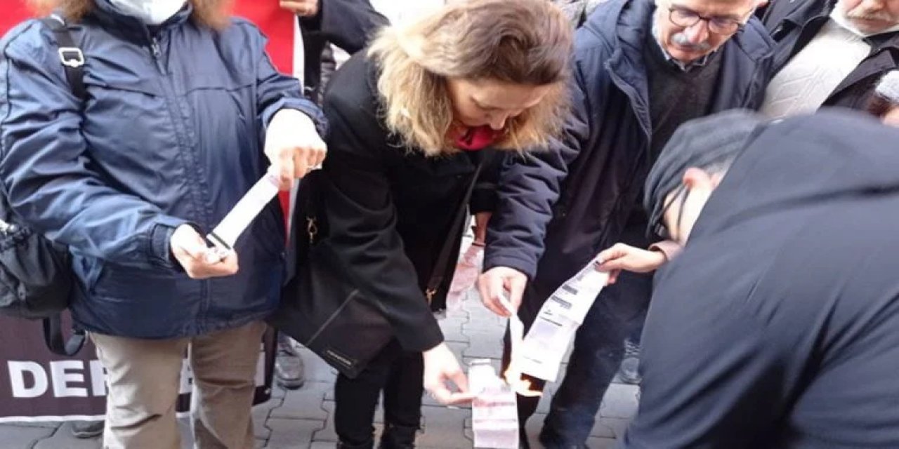 Zam isyanı sürüyor: Ampul patlattılar, fatura yaktılar