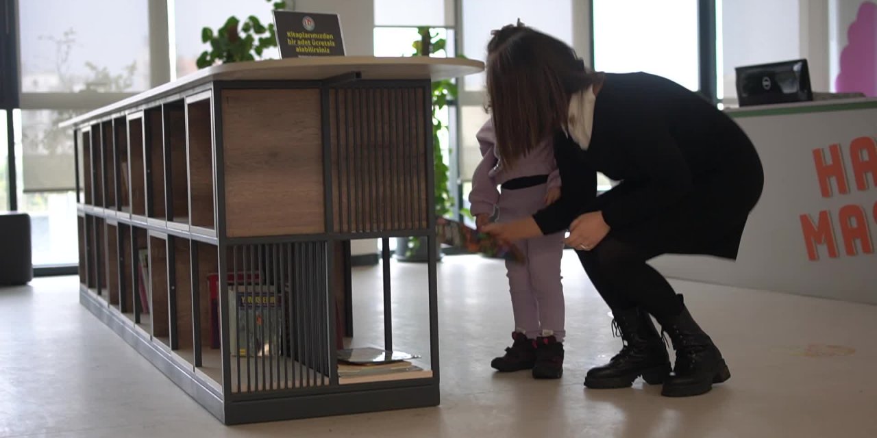 Mezitli Belediyesi'nden 'ücretsiz kitap' dayanışması