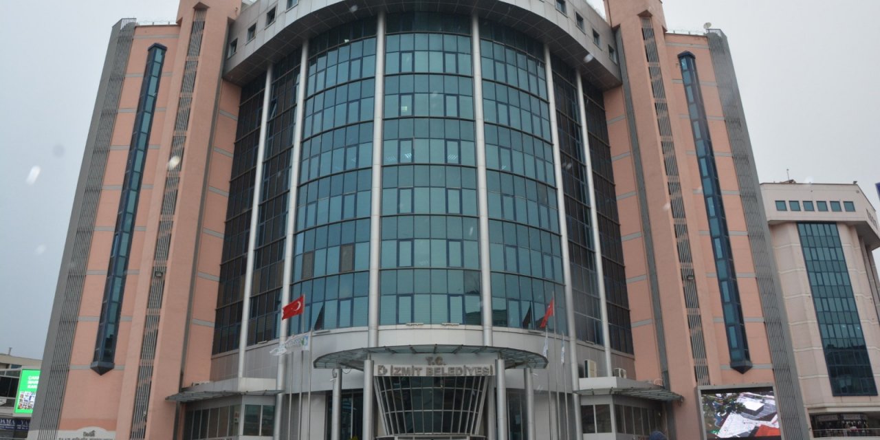 İzmit Belediyesi'nden ihtiyaç sahibi öğrencilere YKS desteği