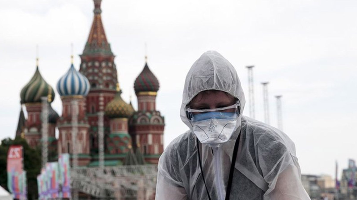 Rusya'da üst üste üçüncü gün 20 binden fazla Kovid-19 vakası açıklandı