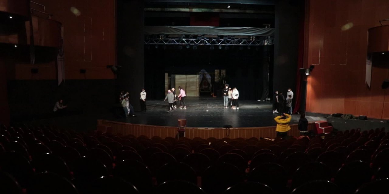 Ankara Büyükşehir Belediyesi, dezavantajlı çocukları tiyatroyla tanıştırıyor