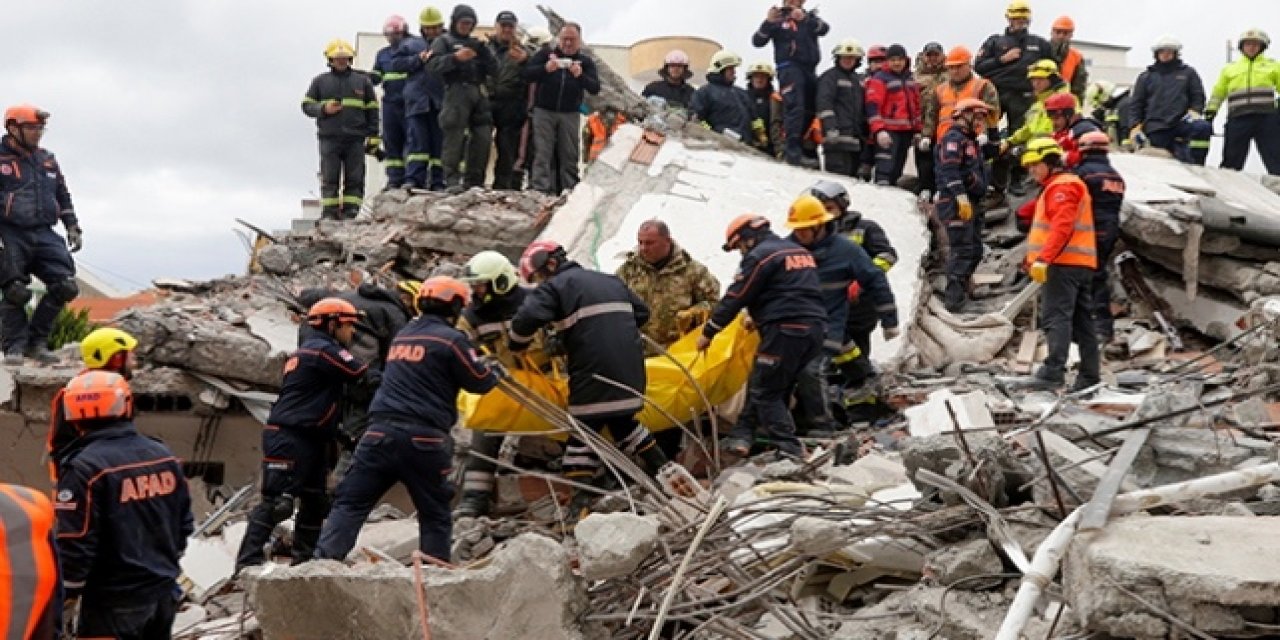 Bakan Kurum: Deprem sonrası binası yıkılan vatandaşlara bir daire vereceğiz