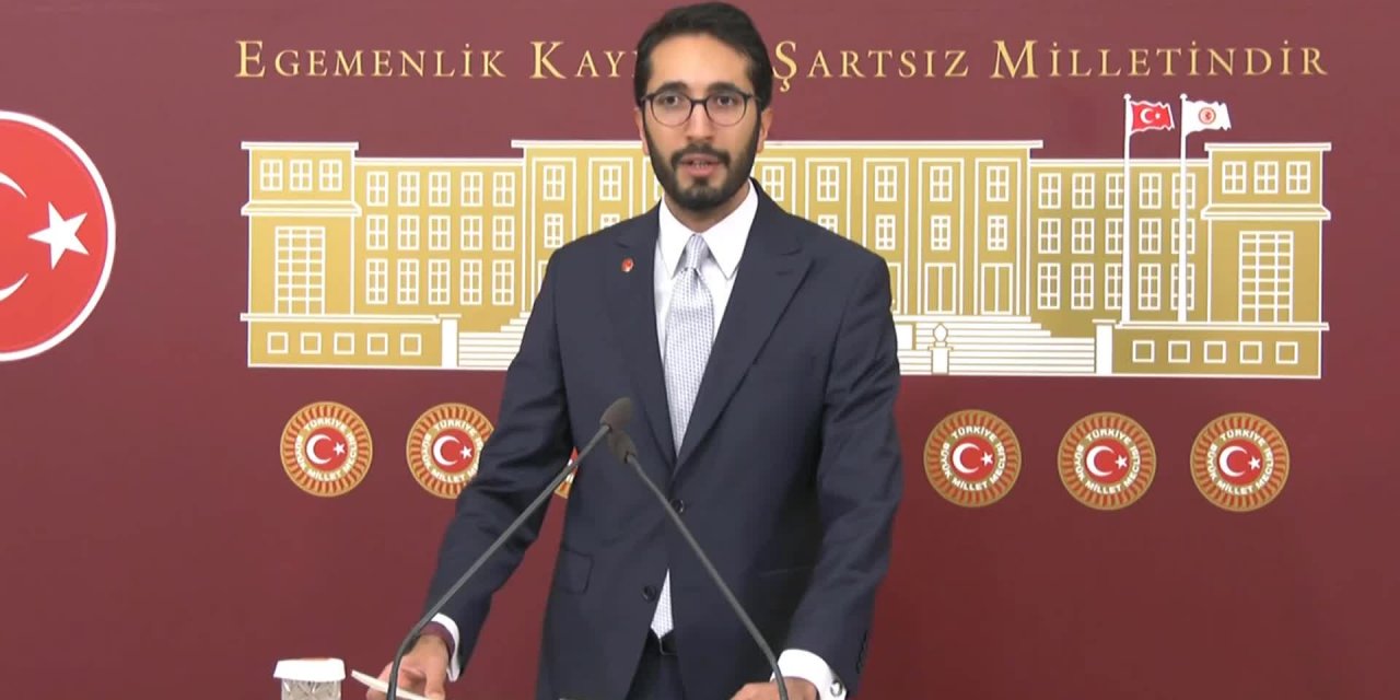 SP'li Karaduman'dan hayat pahalılığı ve fatura tepkisi: "Bu durum 20 yıl önce düğmesinin yanlış iliklenmesinin bir sonucudur"