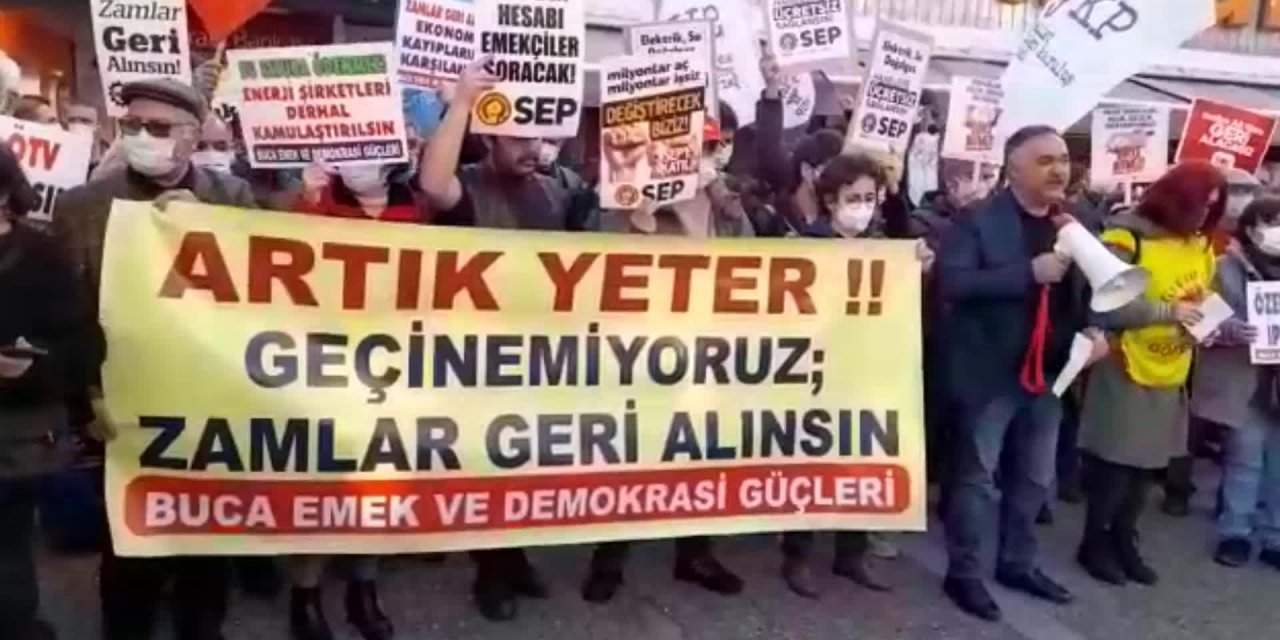 İzmir'de zamlara tepki sürüyor: Faturaları yaktılar