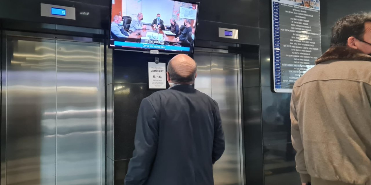 Ankara Büyükşehir Belediyesi, ihaleleri belediye binasındaki tüm katlardan yayınlıyor