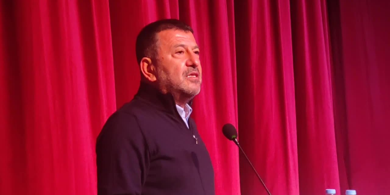 CHP'li Veli Ağbaba: "Atatürk ve düşünceleri yok edilmek isteniyor"