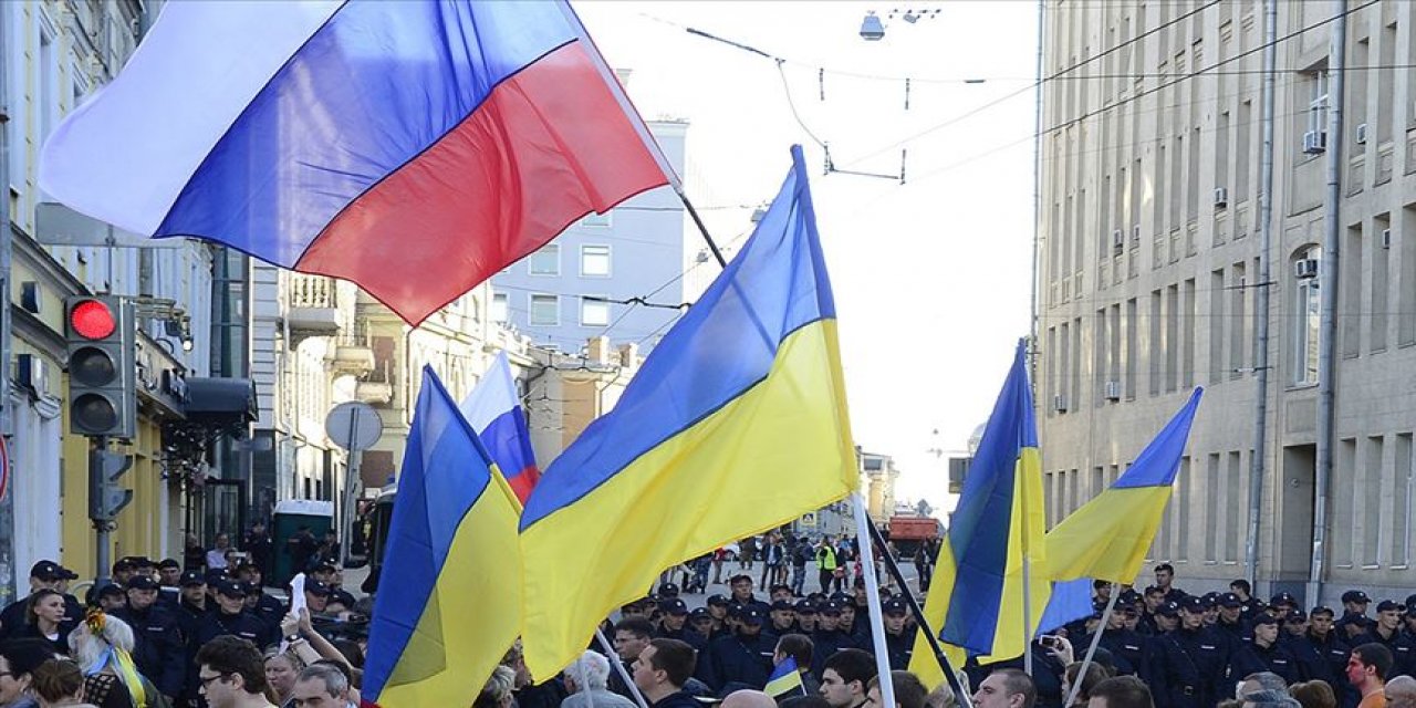 Ukrayna krizi: ABD Kiev Büyükelçiliği'ni tahliye etti, Kiev'den sükunet çağrısı