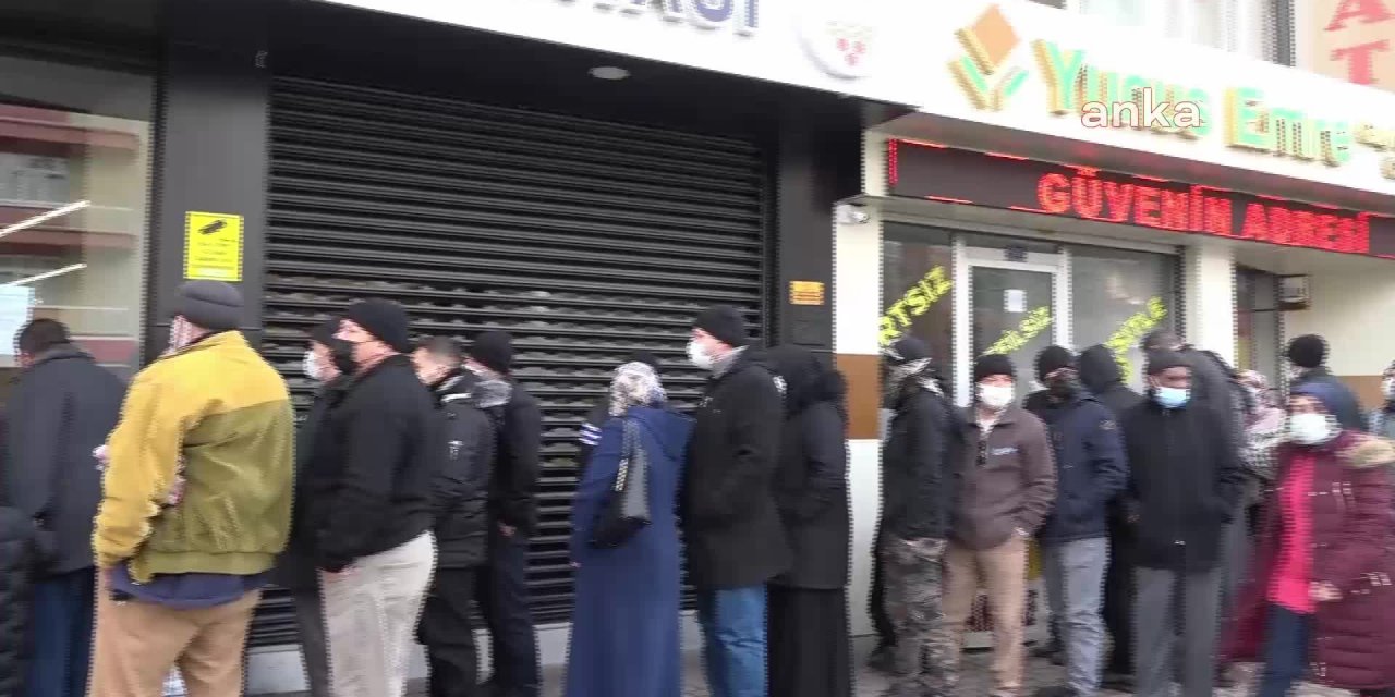 Yağ kuyruğunda bekleyen Konyalı: "Halk uzaya çıkıyor, IMF bizden borç para istedi ama halkın durumu da bu"