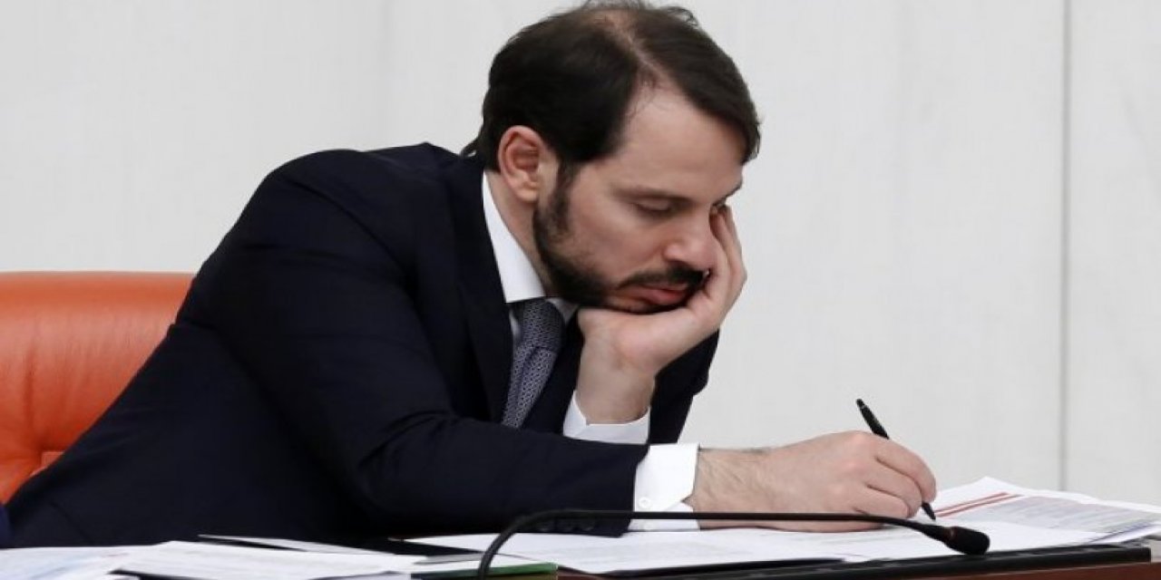 Maliye Bakan Yardımcısı Nurettin Nebati'den "Biz sizi çok seviyor, size inanıyor ve güveniyoruz Sn. Bakanım" tesellisi