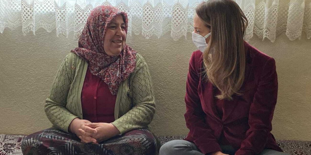 CHP Kadın Kolları, "Aile Destekleri Sigortasını" anlatıyor