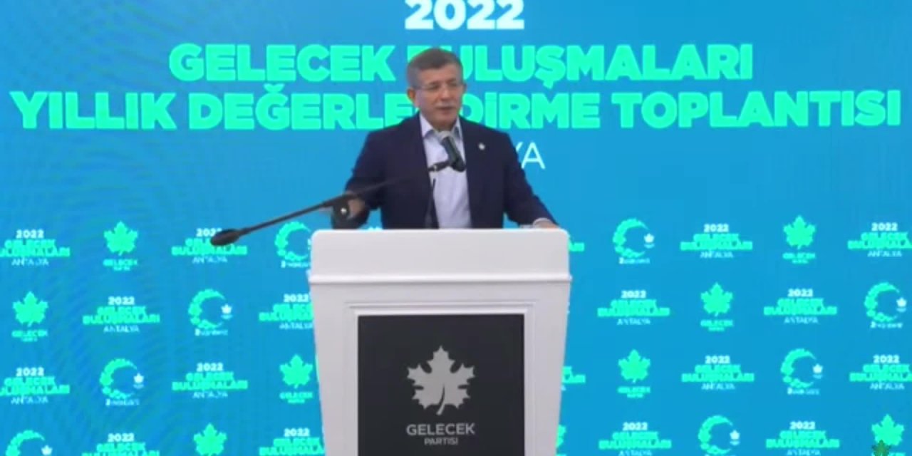 Davutoğlu: "28 Şubat'tan son bahsetmesi gereken kişi sayın Bahçeli'dir"