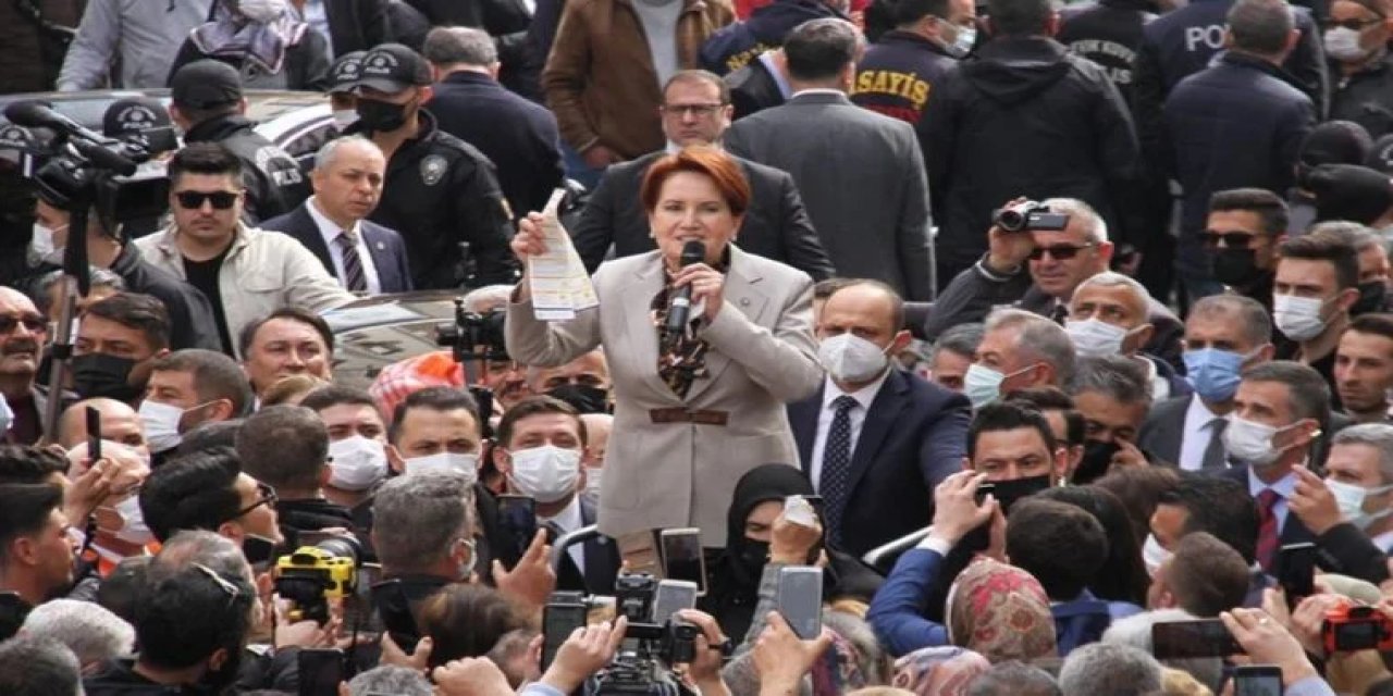 Meral Akşener Mersinli esnafı ziyaret etti: "Sorunların bitmesi için hukuksuzluğun sona ermesi lazım"