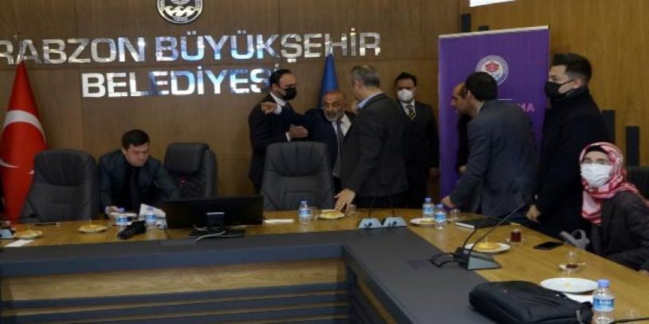 ‘Öfke kontrolü eğitimi’ imza protokolünde kavga çıktı