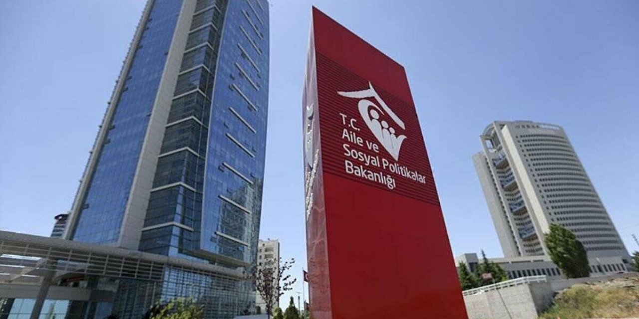 Bakanlık itiraf etti: Yüz binlerce çocuğu bekleyen tehlike