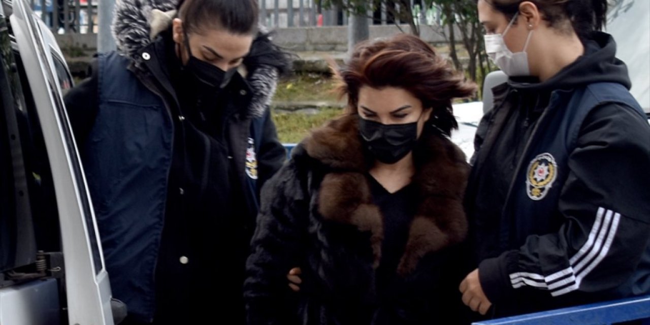 Sınır Tanımayan Gazeteciler Örgütü: "Sedef Kabaş, 'Lèse-Majesté Yasası' nedeniyle bir aydır parmaklıklar ardında"