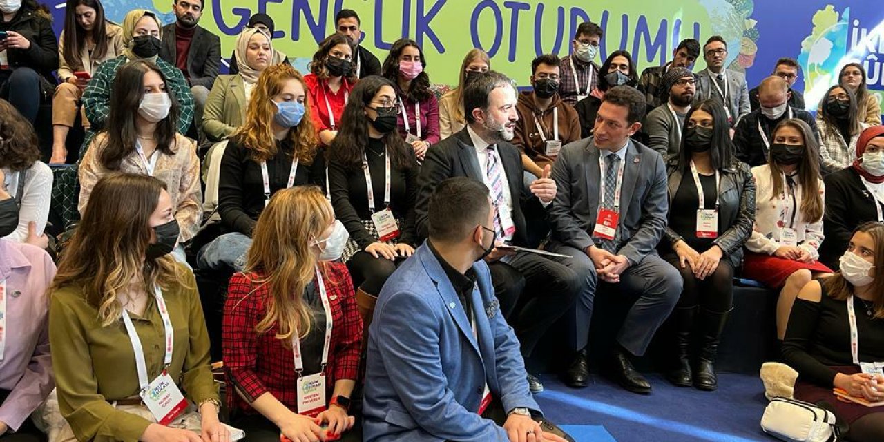 ATO Başkan Yardımcısı Yılmaz, üniversiteli iklim elçilerini Ankara'da yapılacak zirveye davet etti