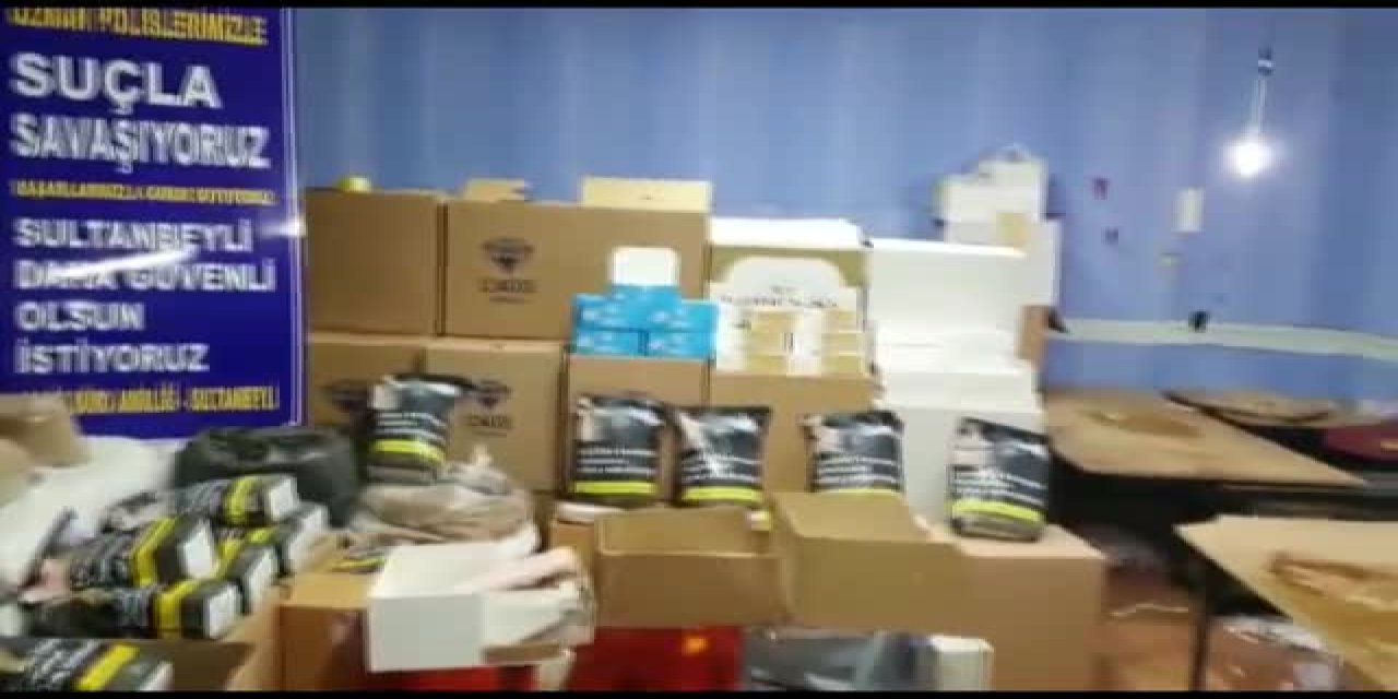 İstanbul'da 343 kilo kaçak tütün ve 64 bin 800 adet makaron ele geçirildi