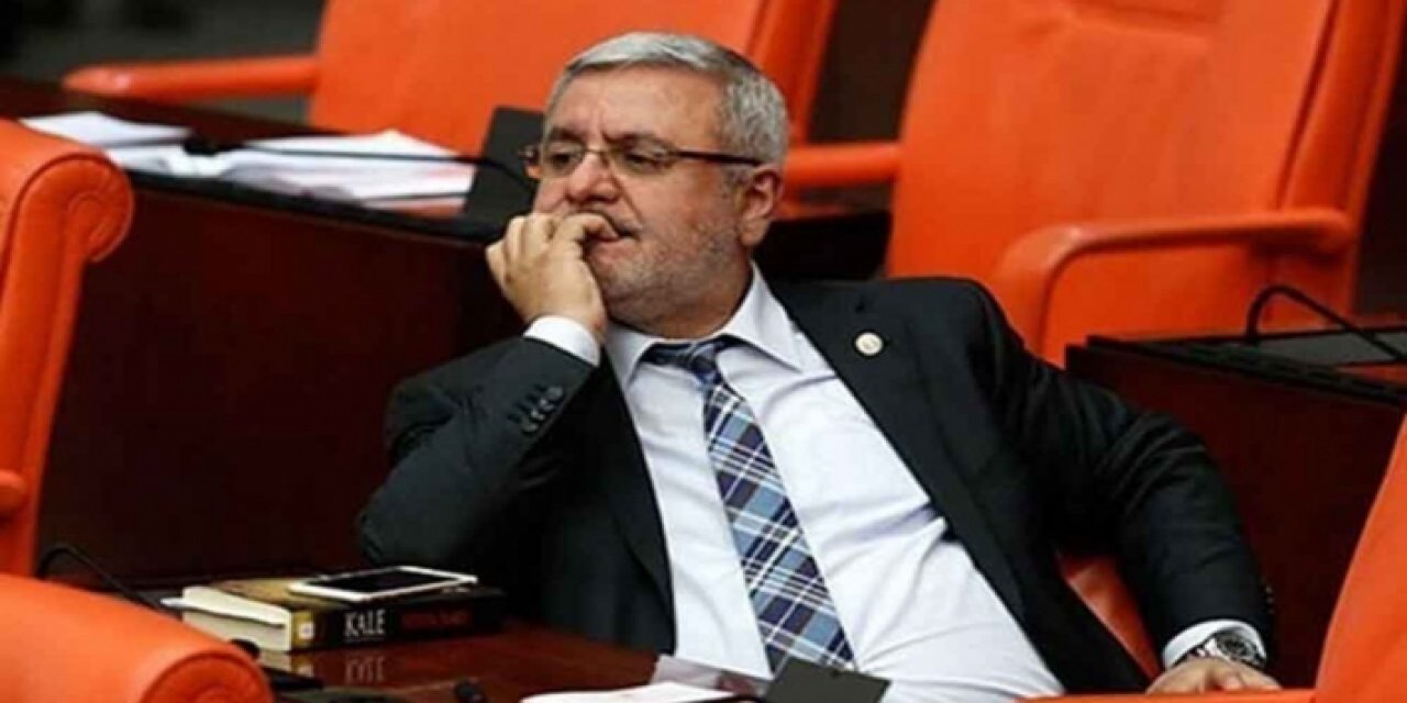 Mehmet Metiner, yapılan toplantı içeriklerinin basına sızdırdırılması yanlıştır dedi, kulisler doğrudur, sızdırmak yanlıştır demiş oldu