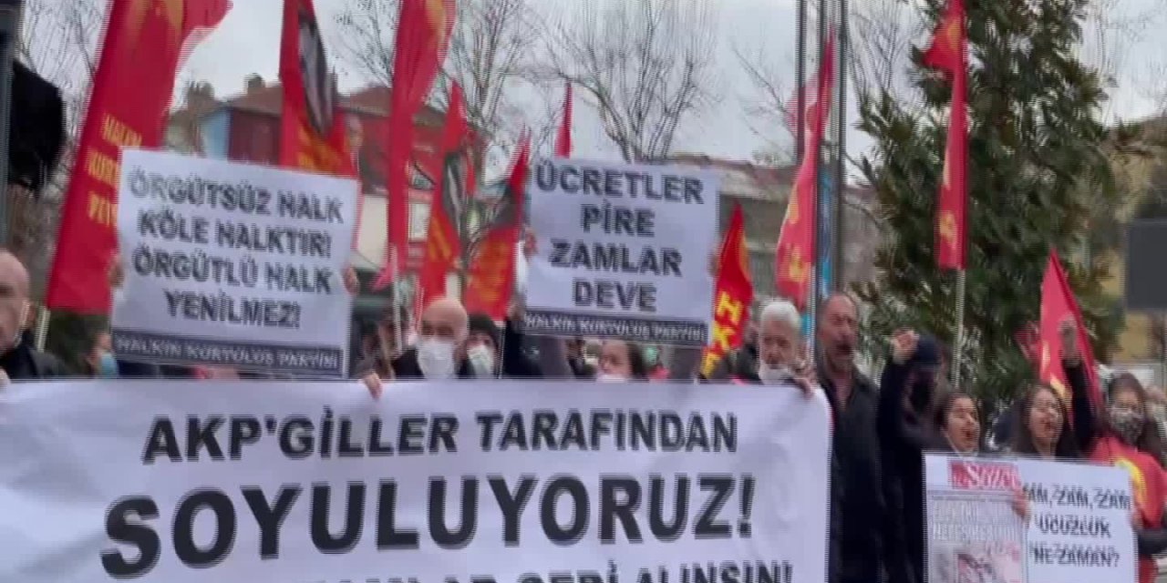 HKP, zamları fatura yakarak protesto etti
