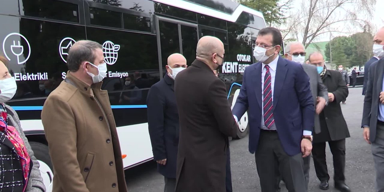 Ekrem İmamoğlu yeni metrobüs aracını test etti: "Cumhurbaşkanlığı onayı bekliyoruz"