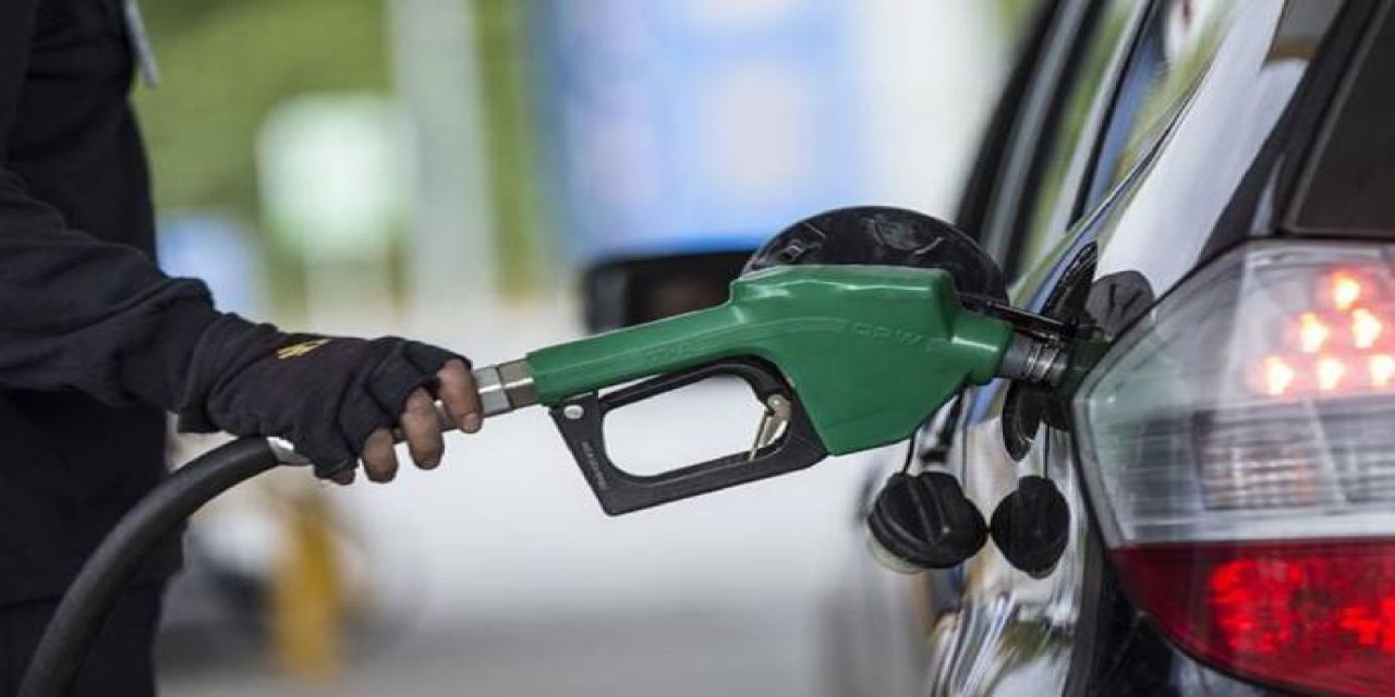 Petrol fiyatlarındaki artış devam ediyor: Benzin ve motorine bir zam daha geliyor