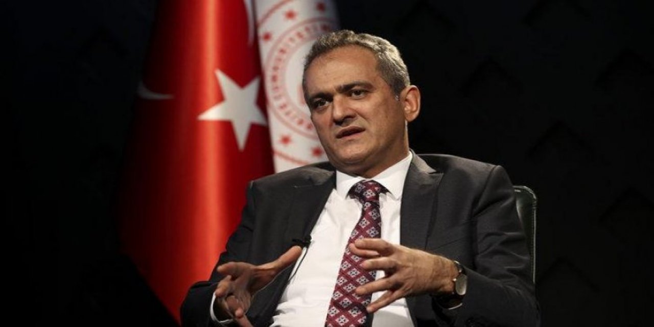 Milli Eğitim Bakanı Mahmut Özer açıkladı: "Öğretmen ve öğrenciler negatif test sonucunu almadan okula dönmeyecekler"