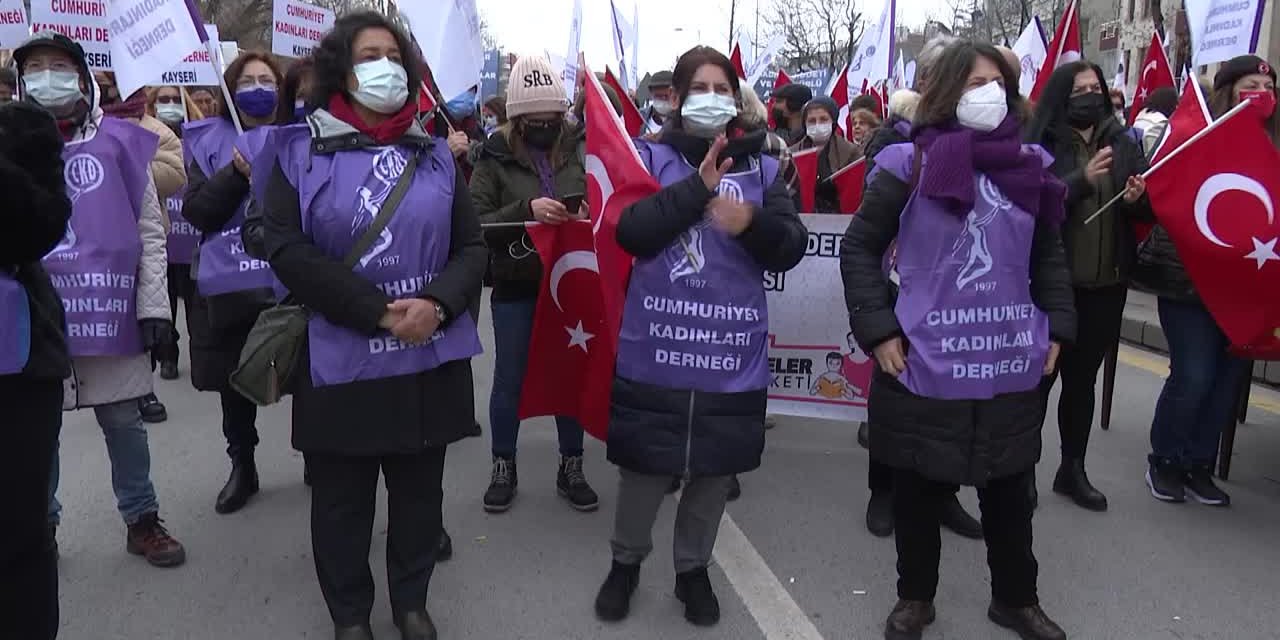 Cumhuriyet Kadınları Derneği Genel Başkanı Tülin Oygür: "Kadın ve emek mücadelesi birleşiyor"