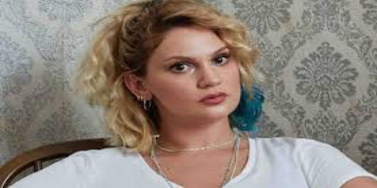 Küfüre küfürle karşılık verdi! Ünlü oyuncu takipçilerini şaşırttı!