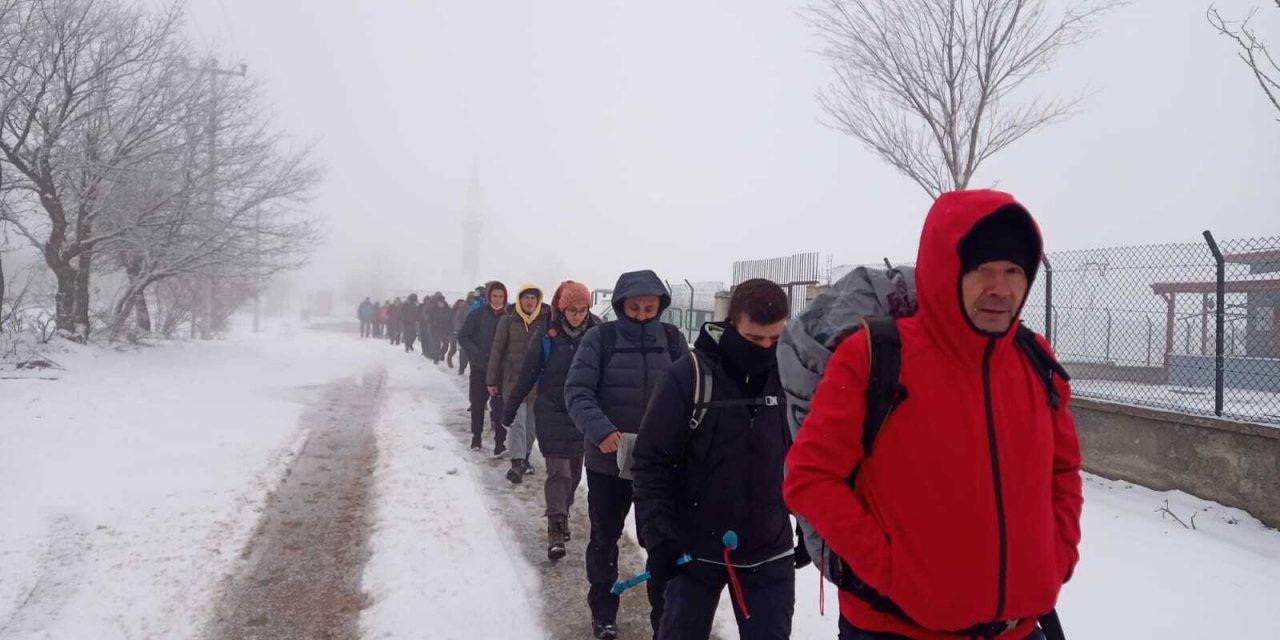 Eskişehir'de kar yürüyüşü