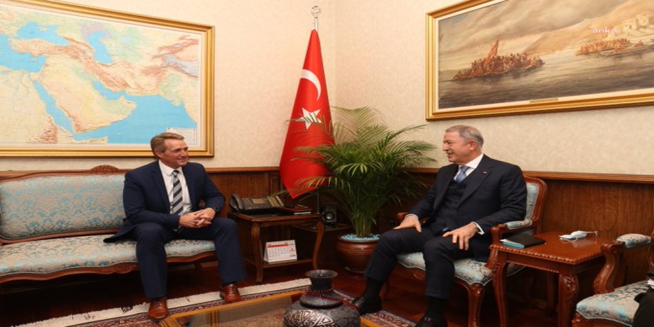 Hulusi Akar, ABD Ankara Büyükelçisi Jeffry Flake ile görüştü