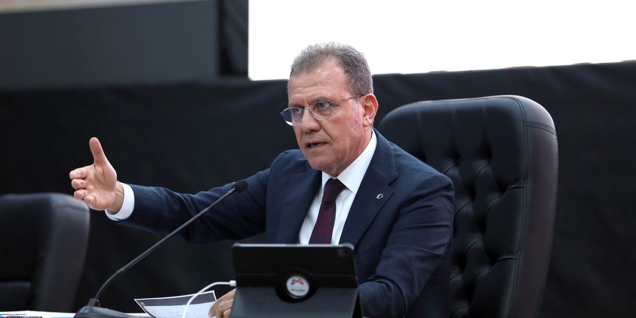 Vahap Seçer: "Kadınların adalet mücadelesi bugün de devam ediyor"