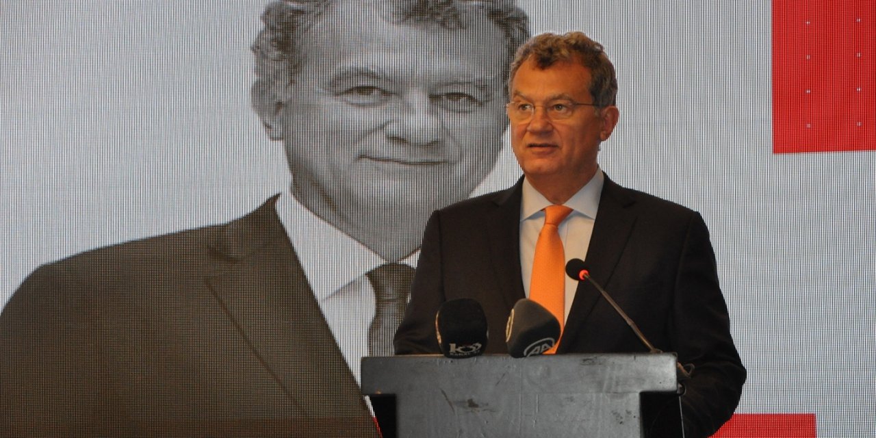 TÜSİAD BAŞKANI KASLOWSKİ: EKONOMİDE TEMENNİ ETTİKLERİMİZDEN HER GEÇEN GÜN UZAKLAŞIYORUZ