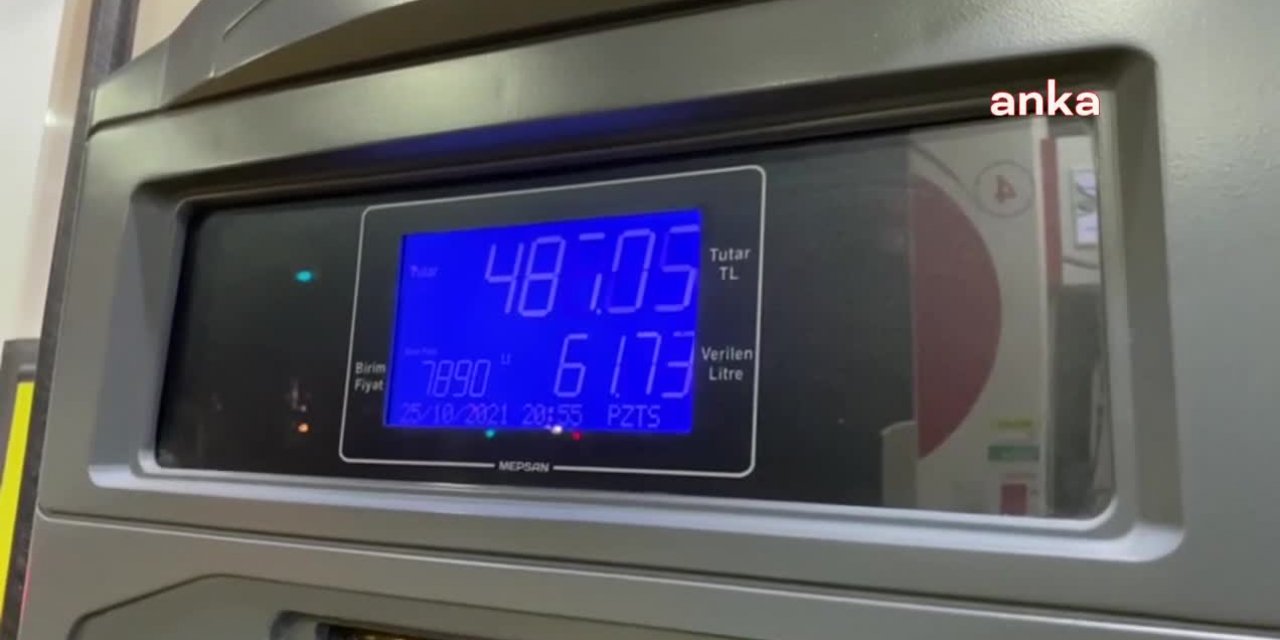 AKARYAKITA 7 GÜNDE 7'NCİ ZAM: BENZİNİN LİTRE FİYATI 21, MOTORİNİN LİTRE FİYATI 25 LİRAYI AŞTI