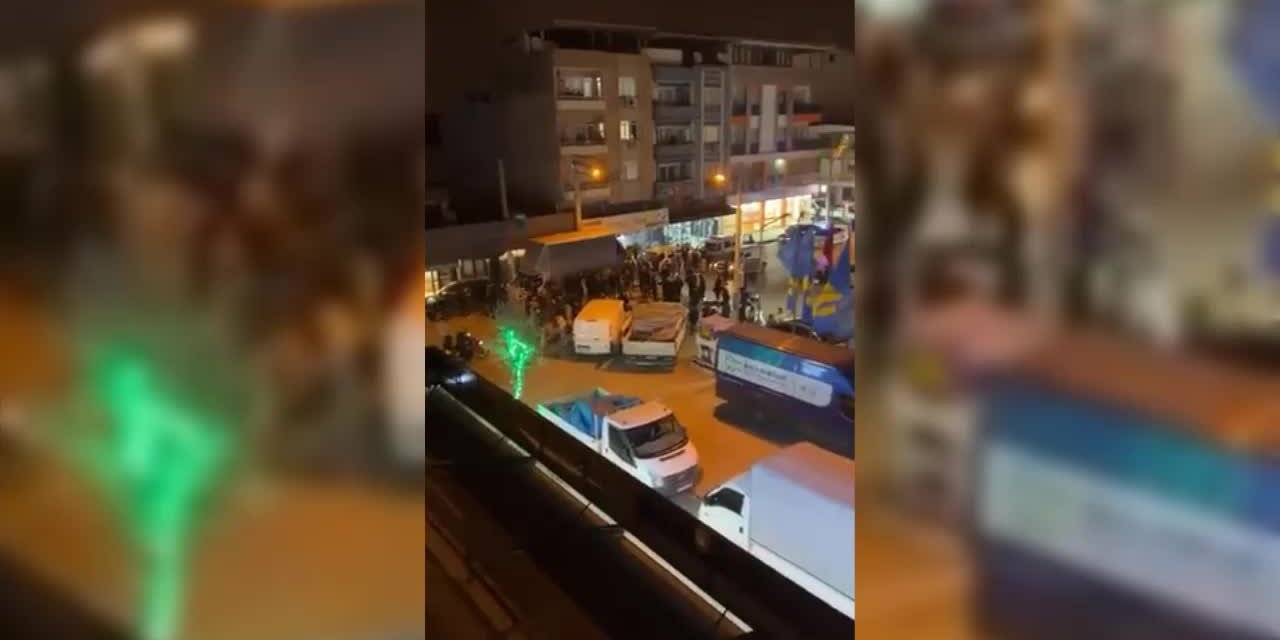 İzmir'de akaryakıt istasyonu önünde zam protestosu