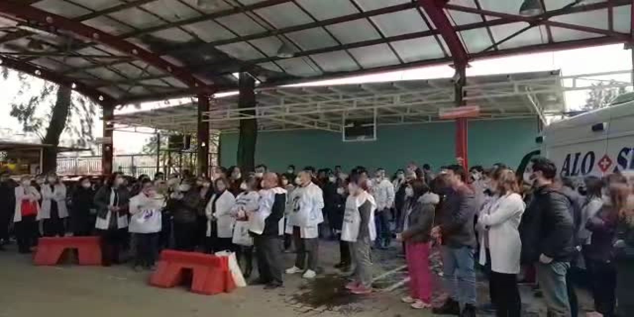 SAĞLIK TEKNİSYENİNE TEKMELİ SALDIRIYA PROTESTO